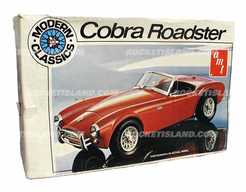 AMT Modern Classics Cobra Roadster Plastic Model Kit